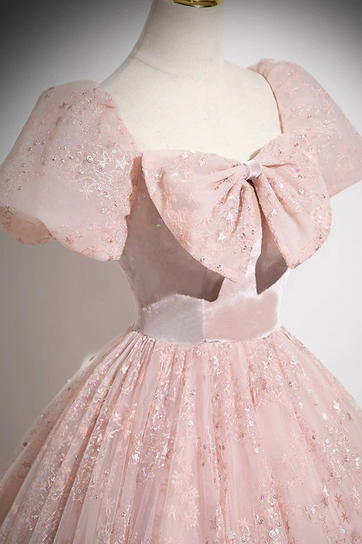 Lovely Blushing Pink Sequins Prom Dresses A-Line Scoop Neck Bow Puffy Short Sleeve Formal Dresses