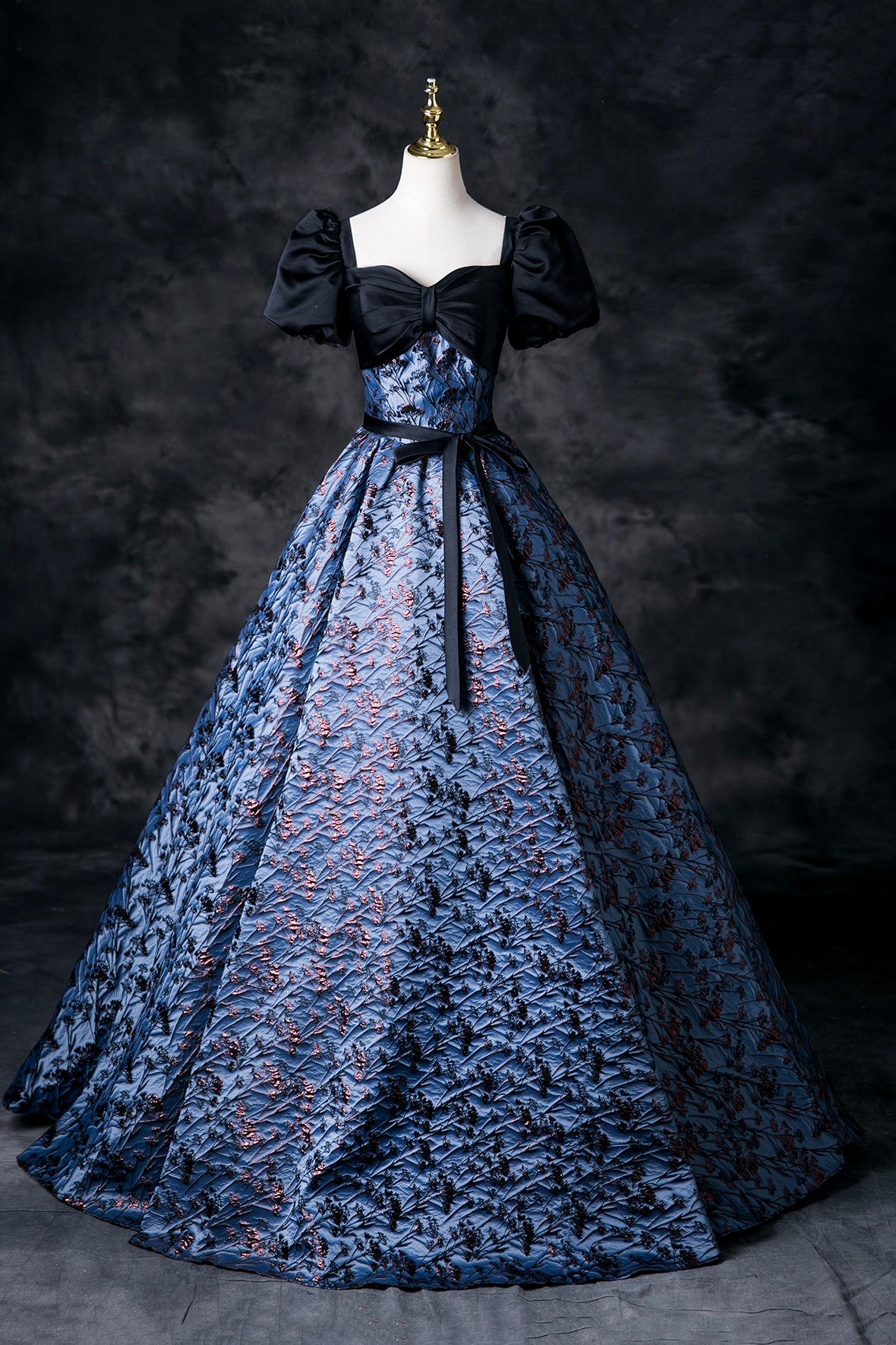 Retro Blue Printing Prom Dress A-Line Short Sleeve Sash Floor-Length Prom Formal Dress