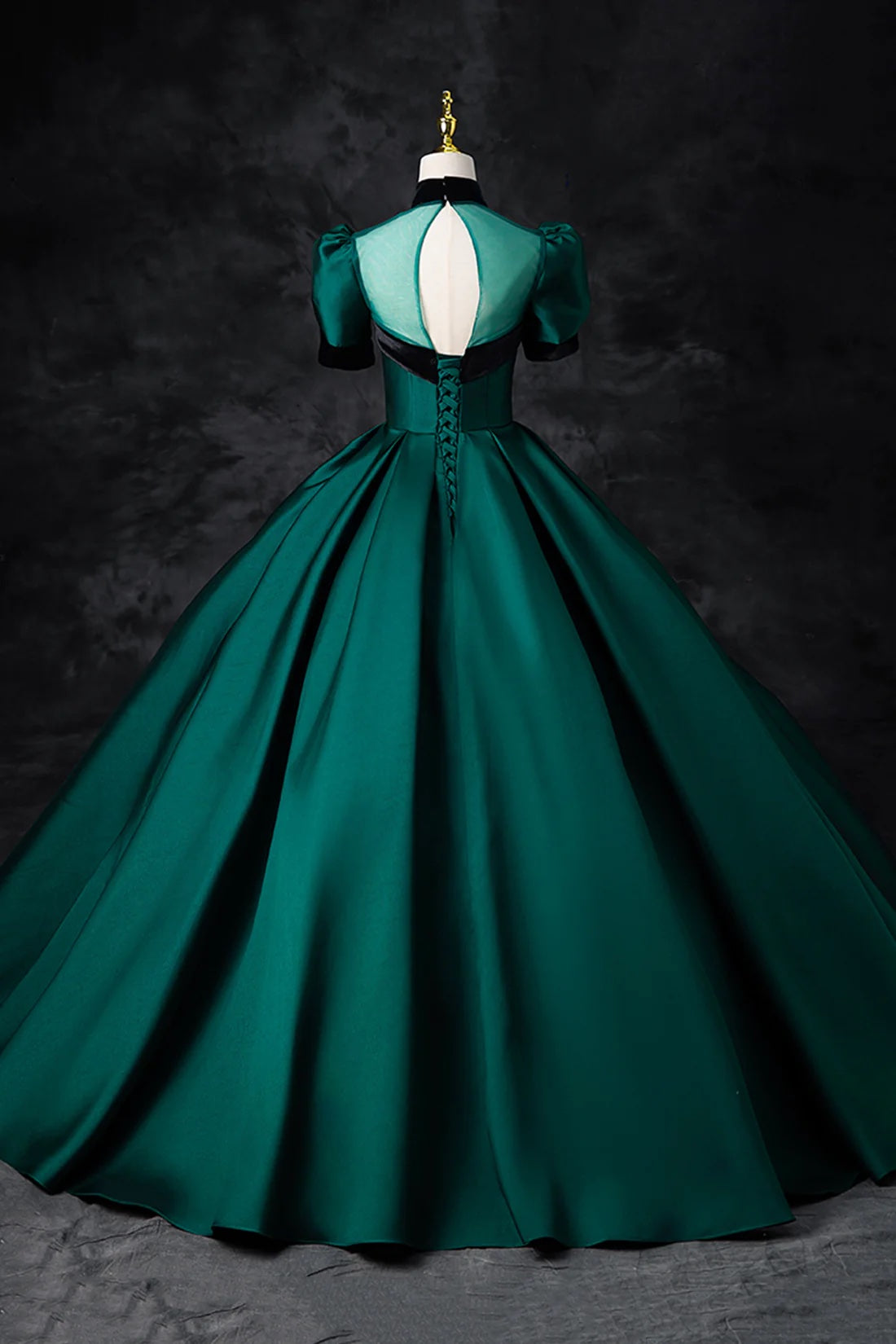 Elegant Dark Green Satin Prom Dresses High Neck Short Sleeve A-Line Floor-Length Prom Formal