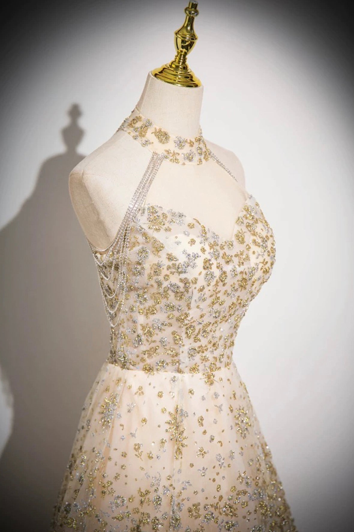 Champagne Sequins Party Dress A-Line Halter Neck Backless Formal Dress