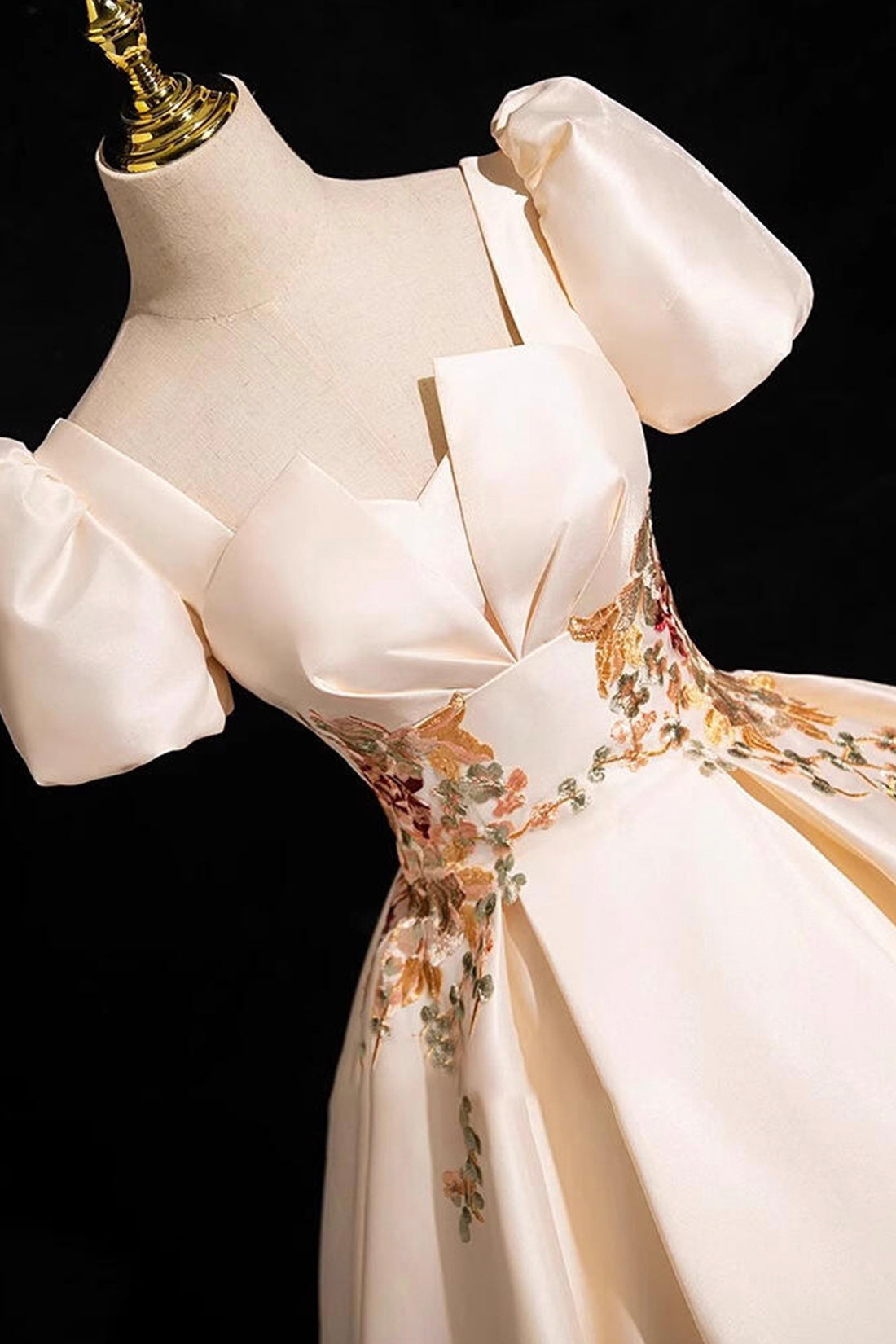 Sweet Princess Dresses Champagne A-Line Ball Gown Dress Elegant Short Sleeve Evening Dress
