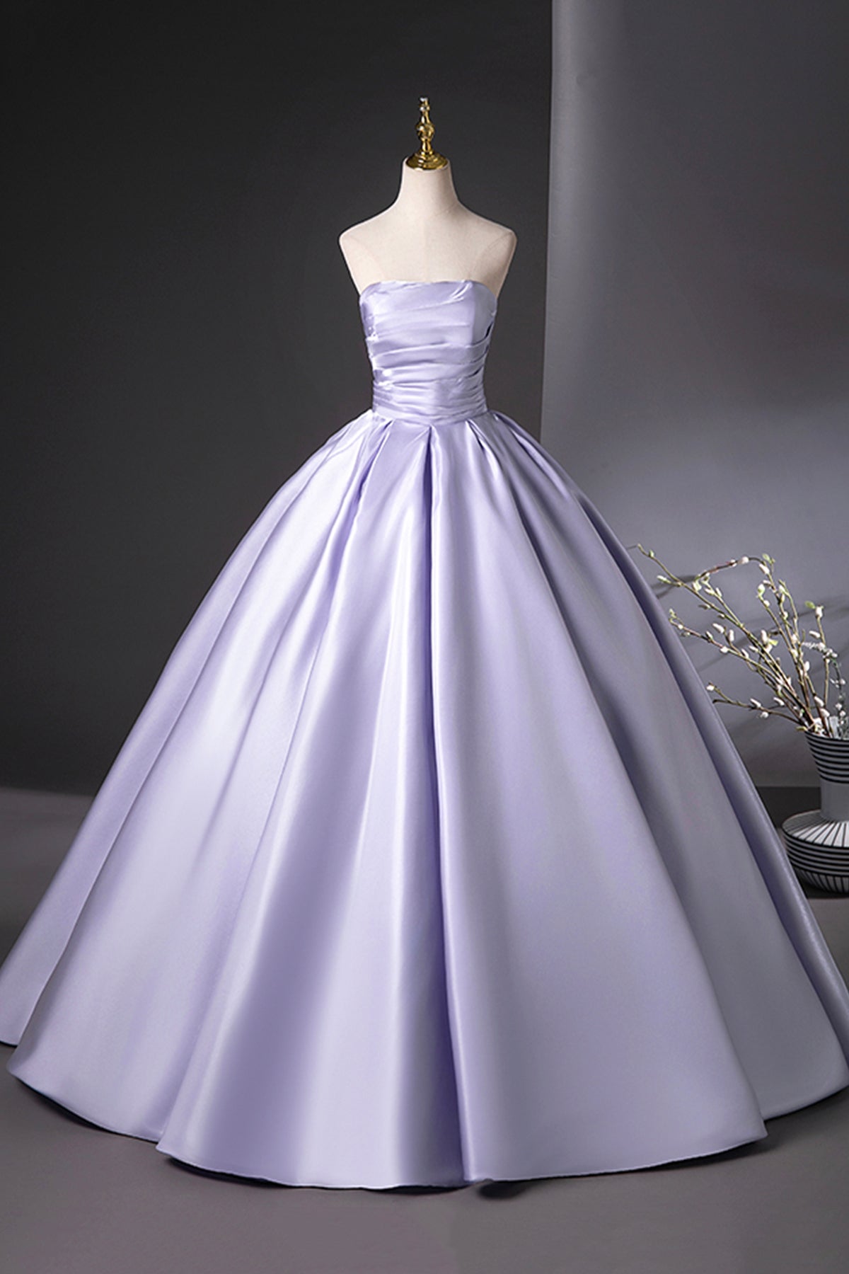 Beautiful Lilac Satin Prom Dress A-Line Princess Strapless Formal Gowns
