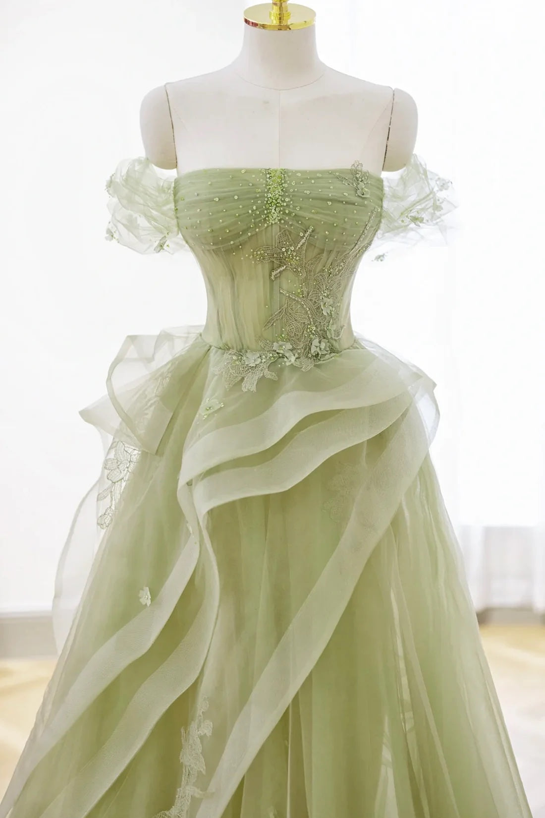 Green Tulle Lace Celebrity Dress Tiered Pleat Ruffles Party Dress Sweetheart Formal Dress