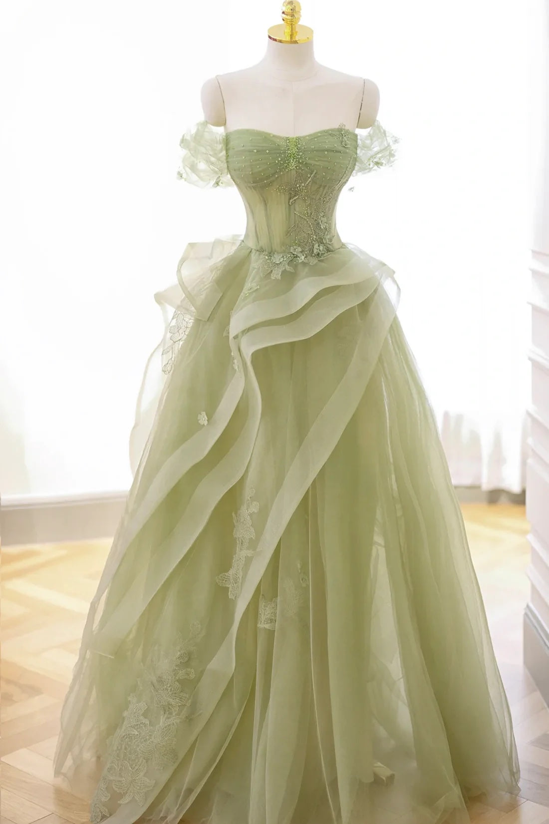 Green Tulle Lace Celebrity Dress Tiered Pleat Ruffles Party Dress Sweetheart Formal Dress