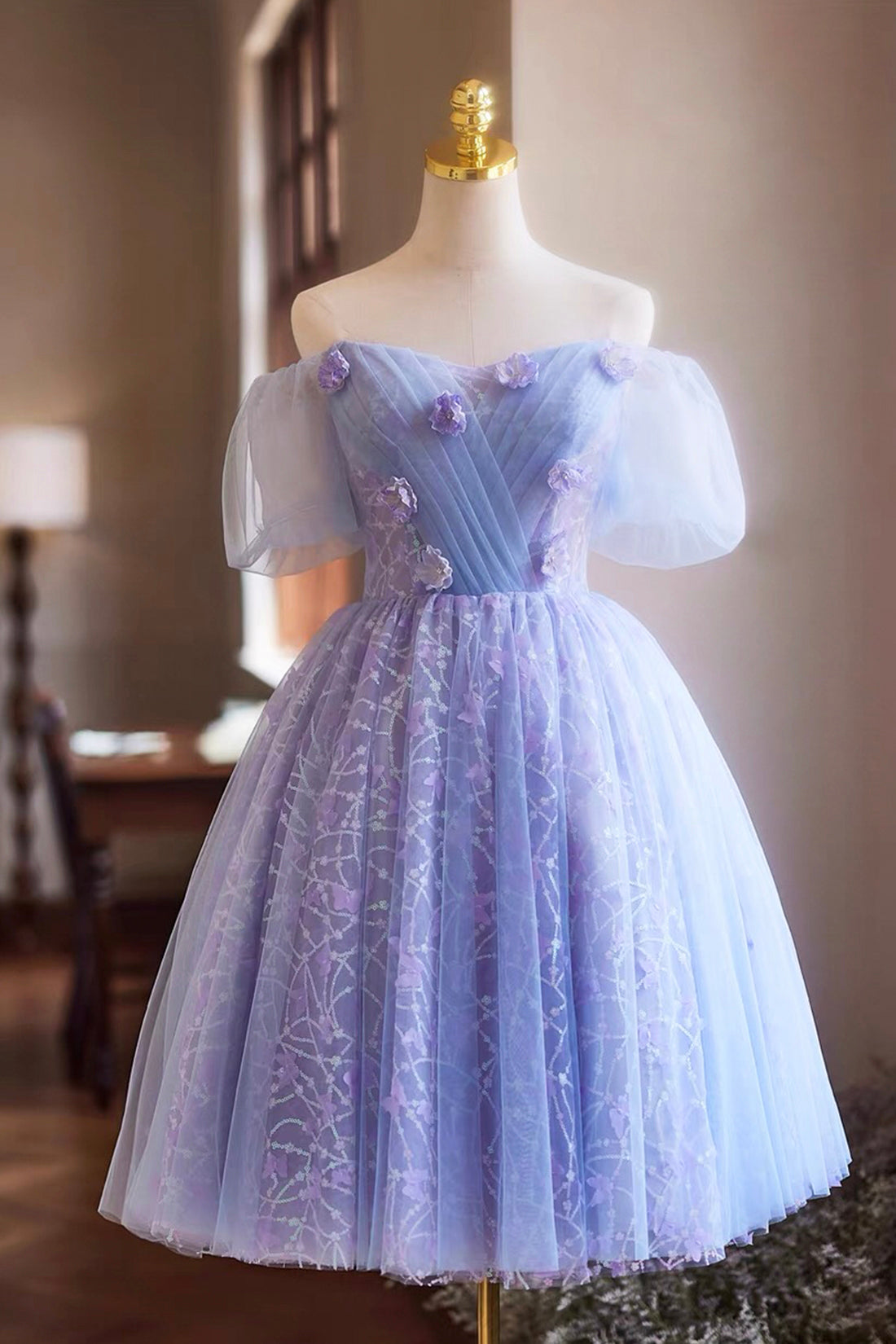 Beautiful Lavender Sequins Homecoming Graduation Dress A-Line Off Shoulder Short Sleeve Knee Length Party Dress