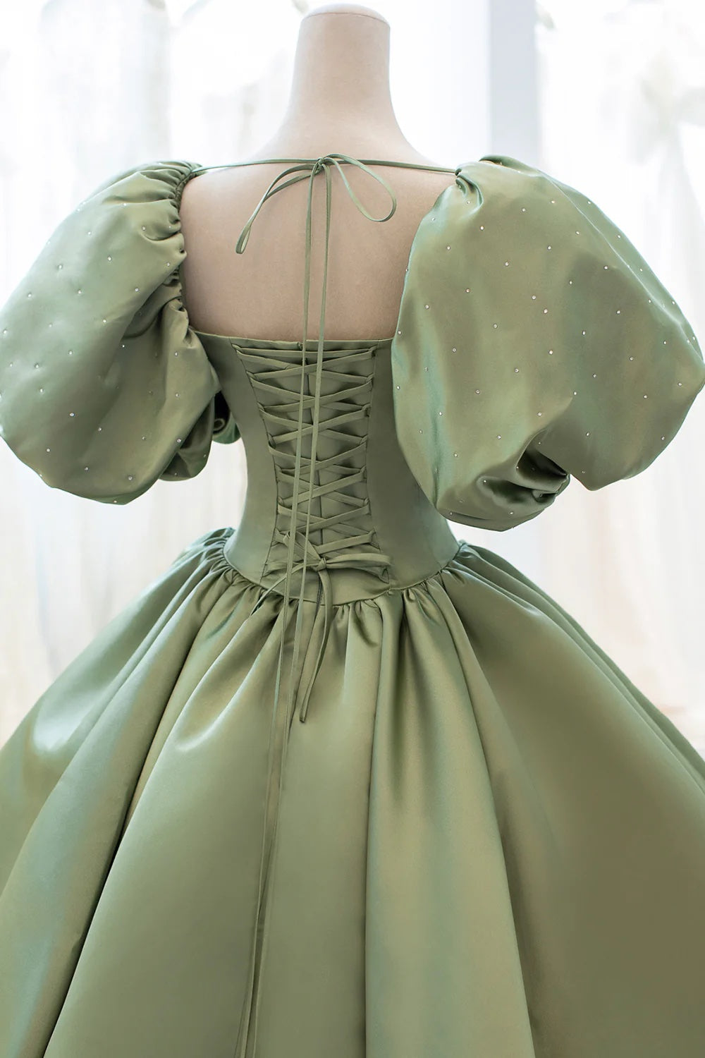 A Line Puffy Sleeves Prom Dress Green Satin Party Dress Pleat Celebrity Gowns Beading Formal Dress