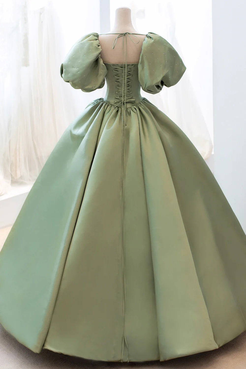 A Line Puffy Sleeves Prom Dress Green Satin Party Dress Pleat Celebrity Gowns Beading Formal Dress