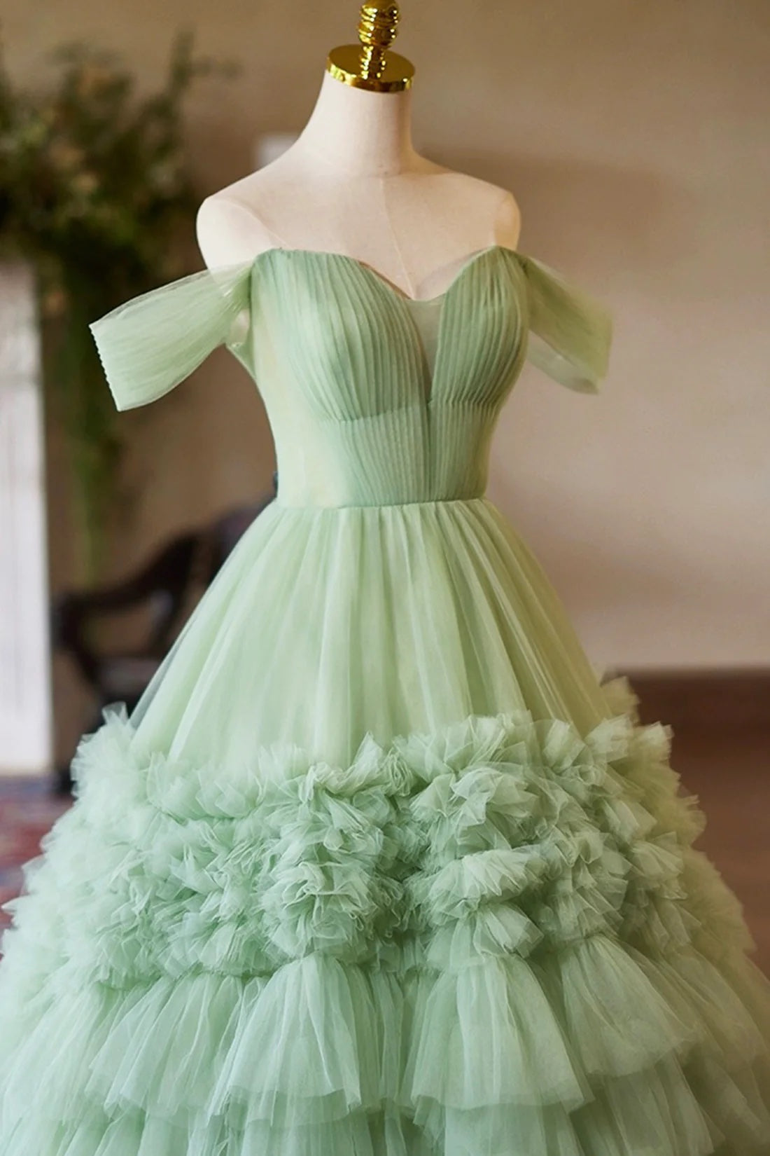 Princess Ball Gown Green Ruffles Tulle Fairy Prom Dress A-Line Off Shoulder Evening Party Dress