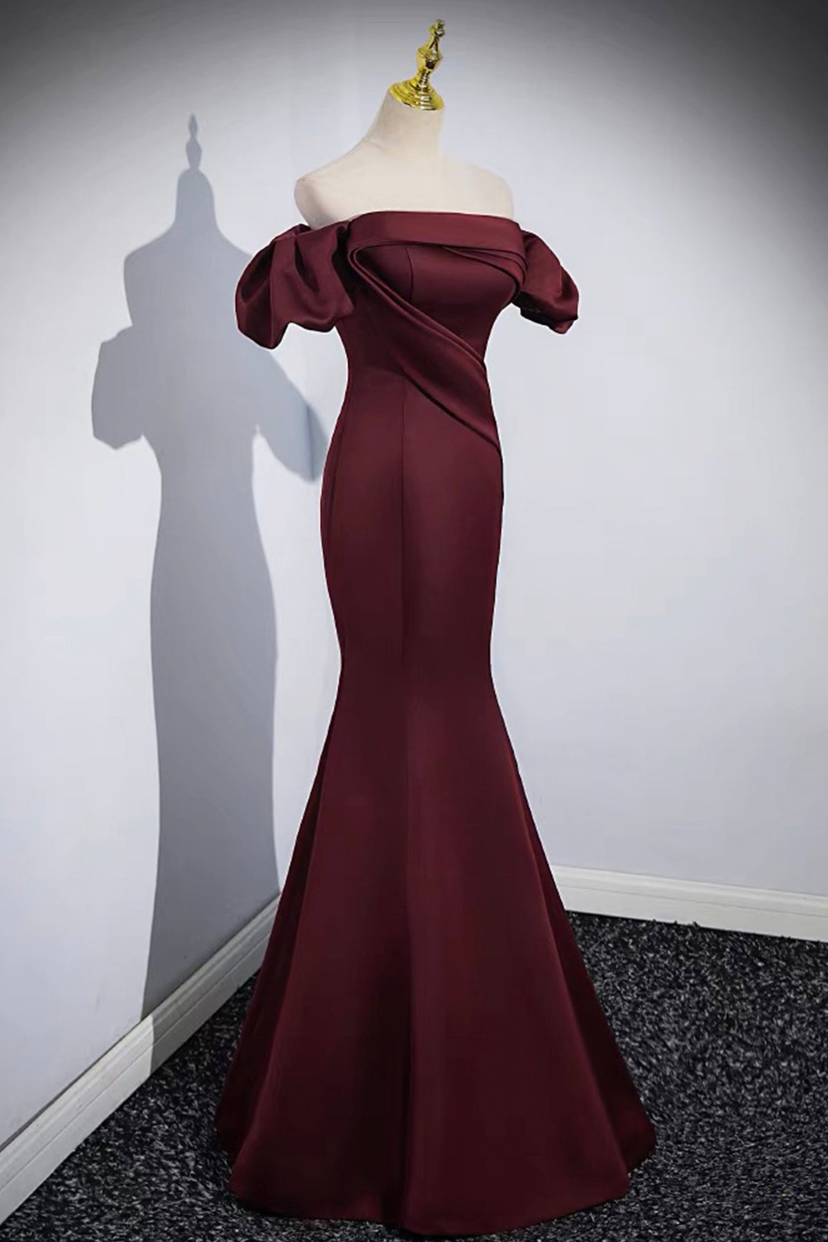 Burgundy Party Dress Floor Length Off Shoulder Satin Mermaid Formal Prom Dress