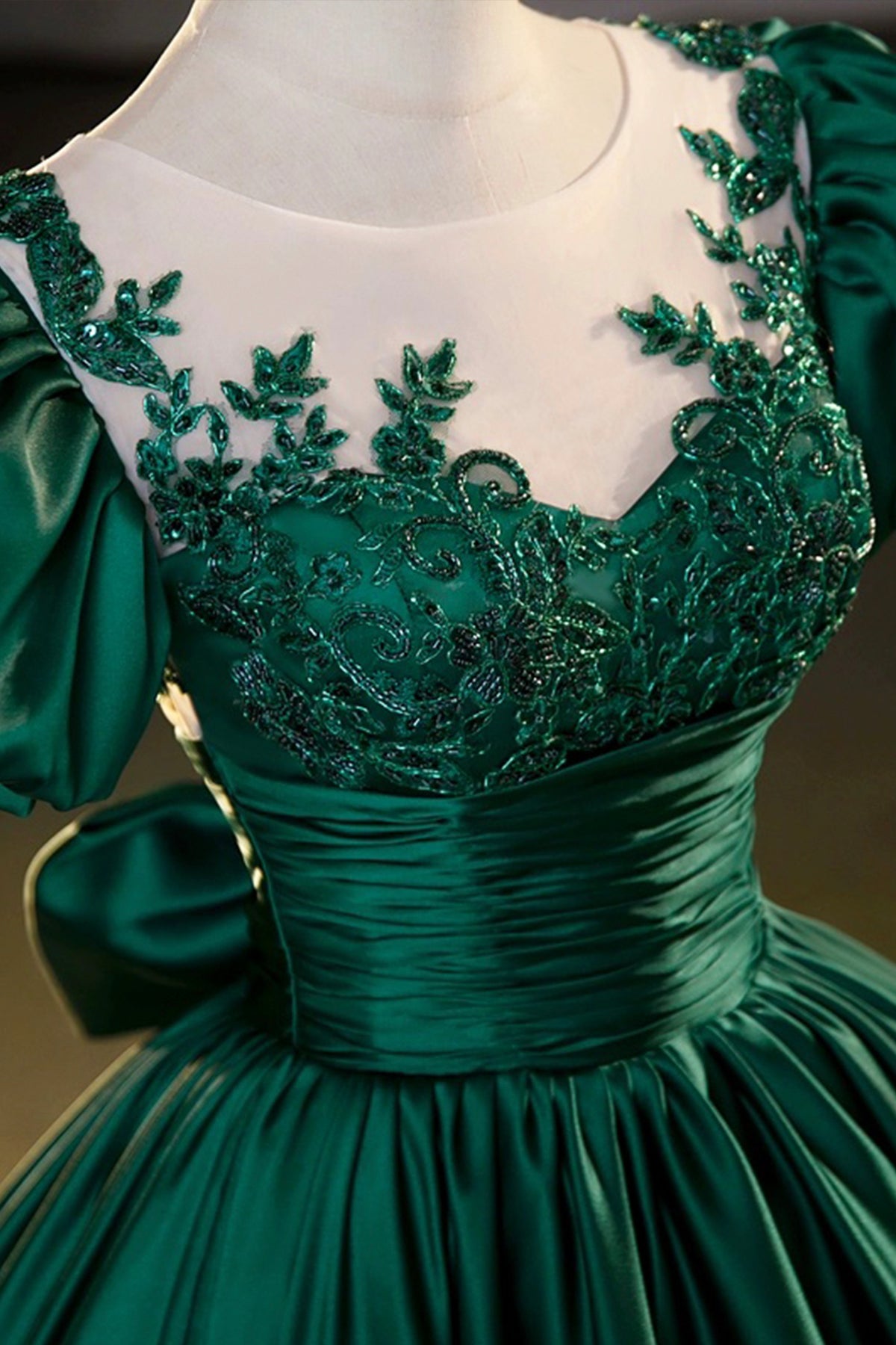 Green Princess Ball Gown Green Lace Up Satin Prom Dress A-Line Short Shoulder Evening Party Dress