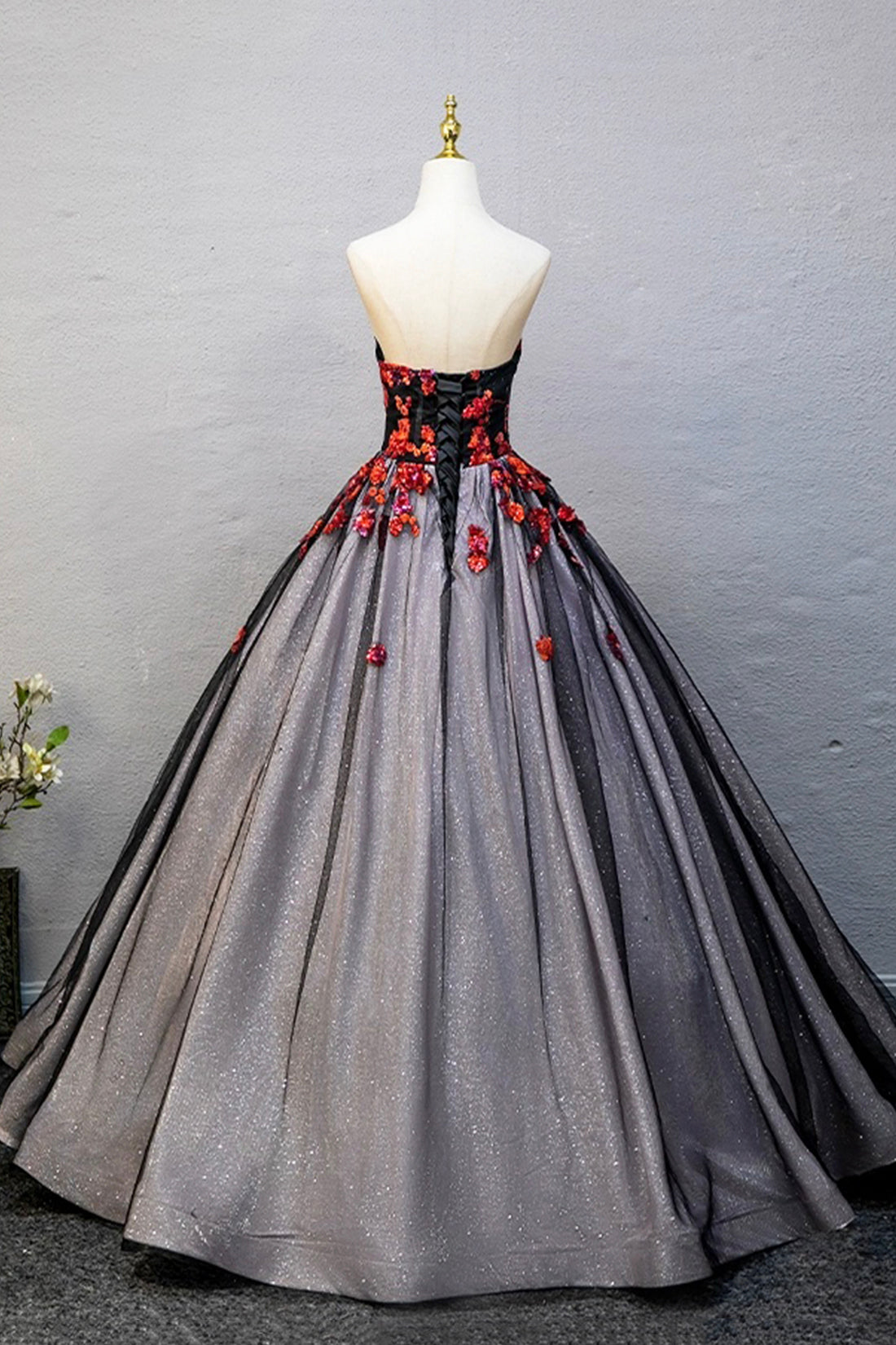 Black Princess Dress A-Line Strapless Tulle and Red Sequins Long Prom Formal Dresses