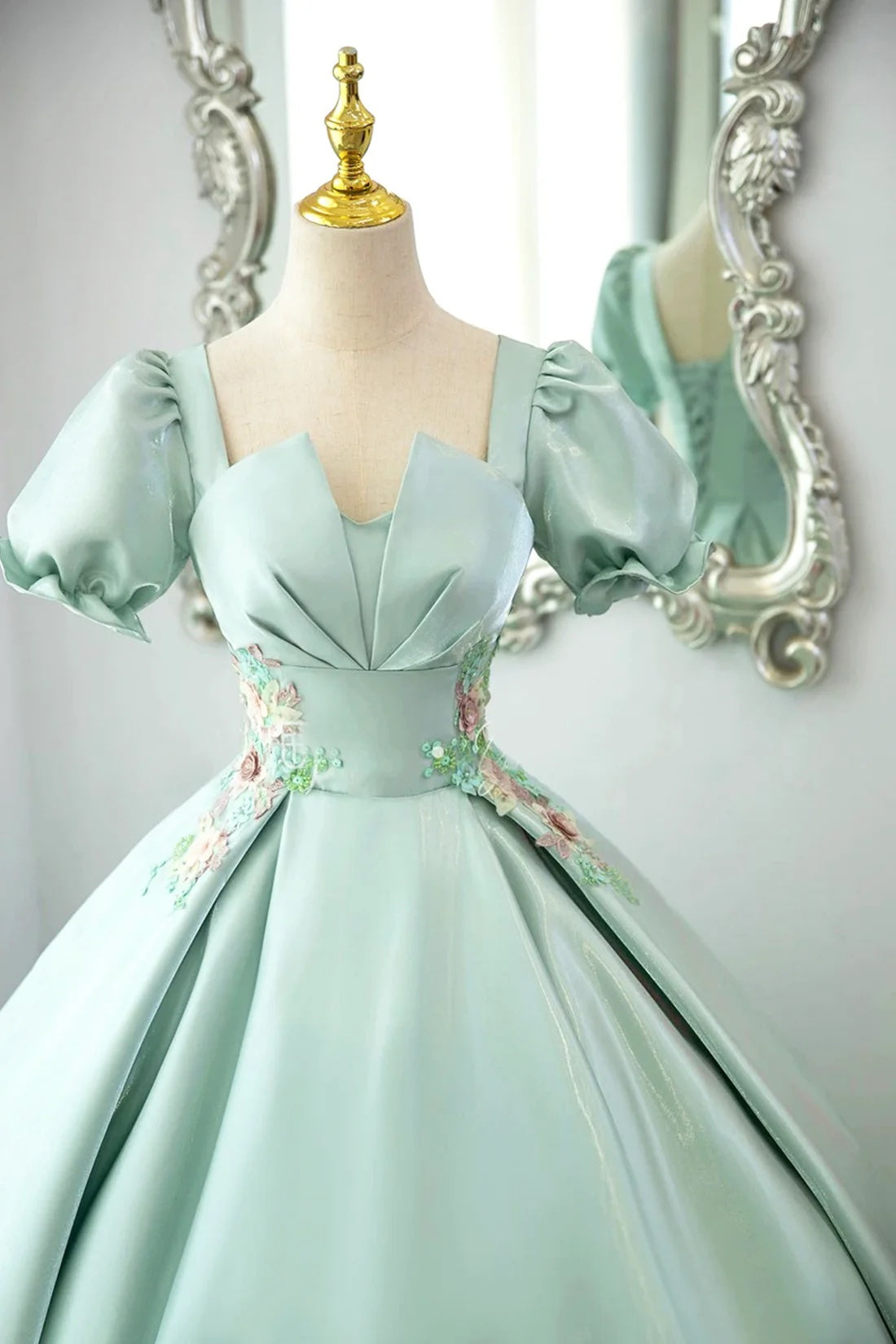 Sweet Princess Dresses Green A-Line Ball Gown Dress Elegant Short Sleeve Simple Evening Dress