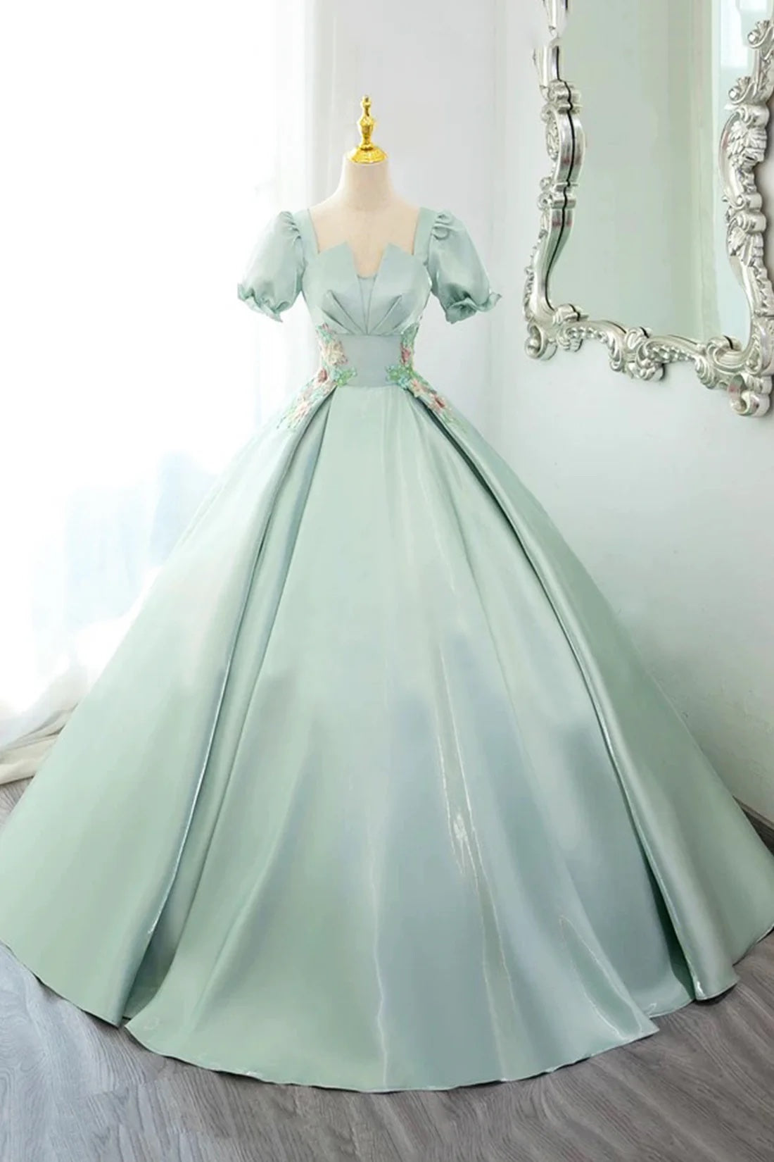 Sweet Princess Dresses Green A-Line Ball Gown Dress Elegant Short Sleeve Simple Evening Dress