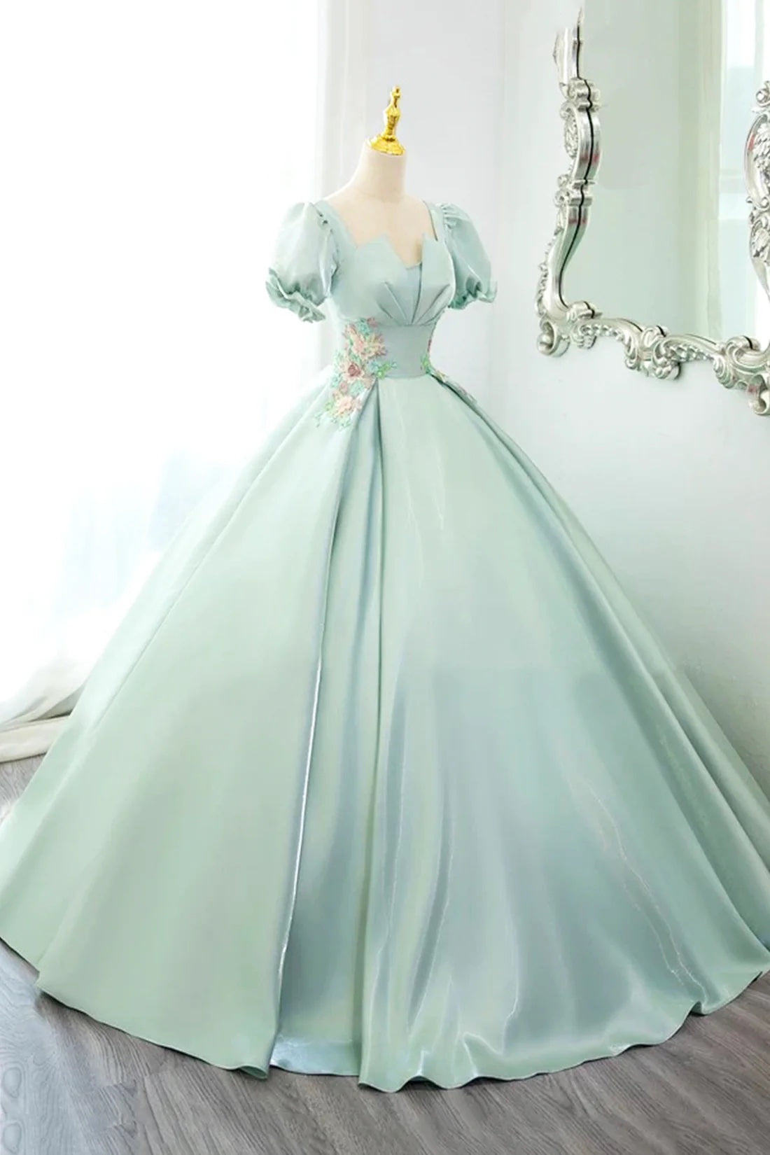 Sweet Princess Dresses Green A-Line Ball Gown Dress Elegant Short Sleeve Simple Evening Dress