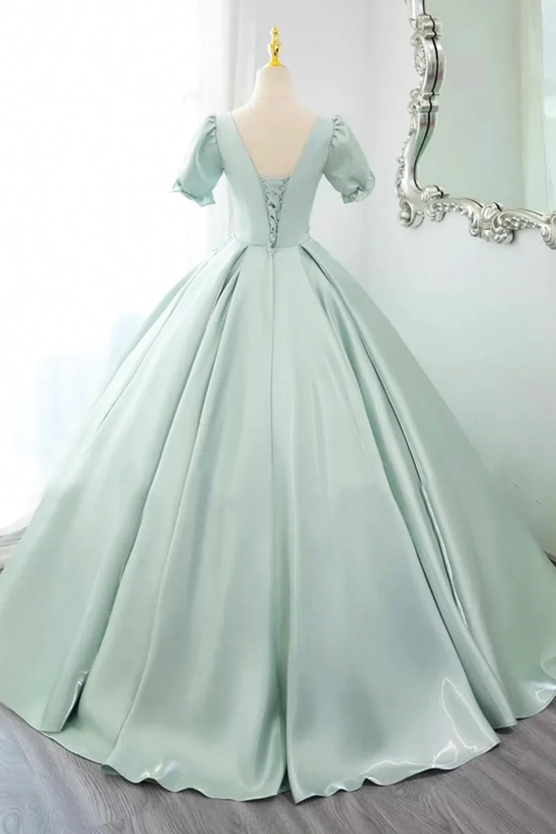 Sweet Princess Dresses Green A-Line Ball Gown Dress Elegant Short Sleeve Simple Evening Dress