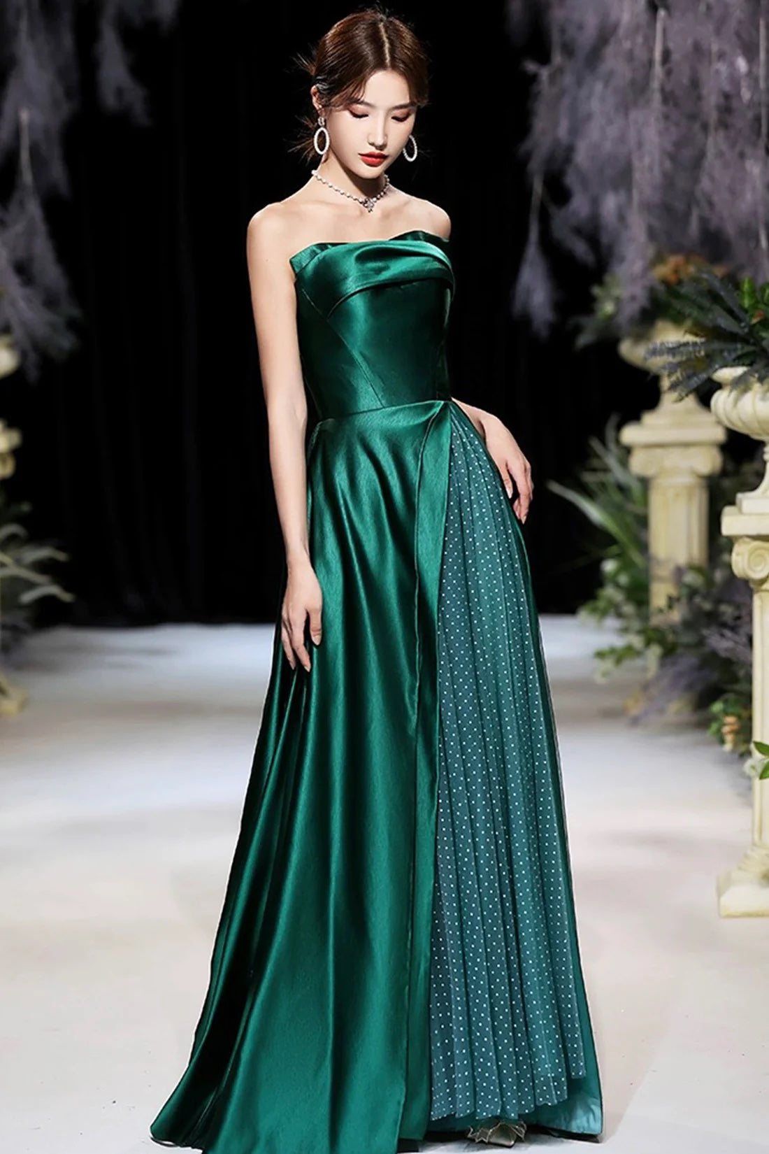 Evening Dress A-Line Strapless Satin Fabric Floor Length Pleated Formal Party Dress Forest Green Pageant Dress