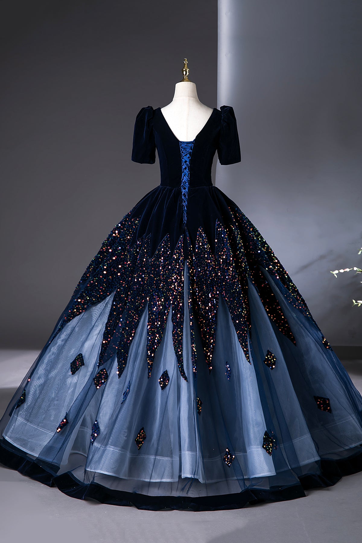 Blue Ball Gown Elegant Tulle Prom Graduation Dress A-Line Black Floor Length Party Dress