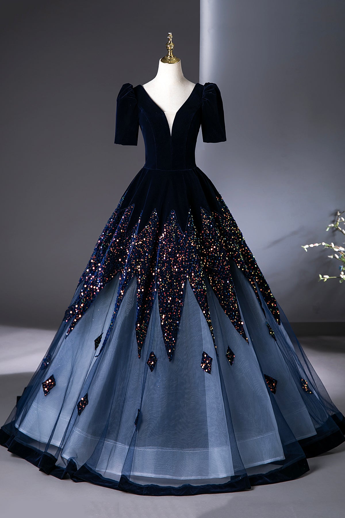 Blue Ball Gown Elegant Tulle Prom Graduation Dress A-Line Black Floor Length Party Dress