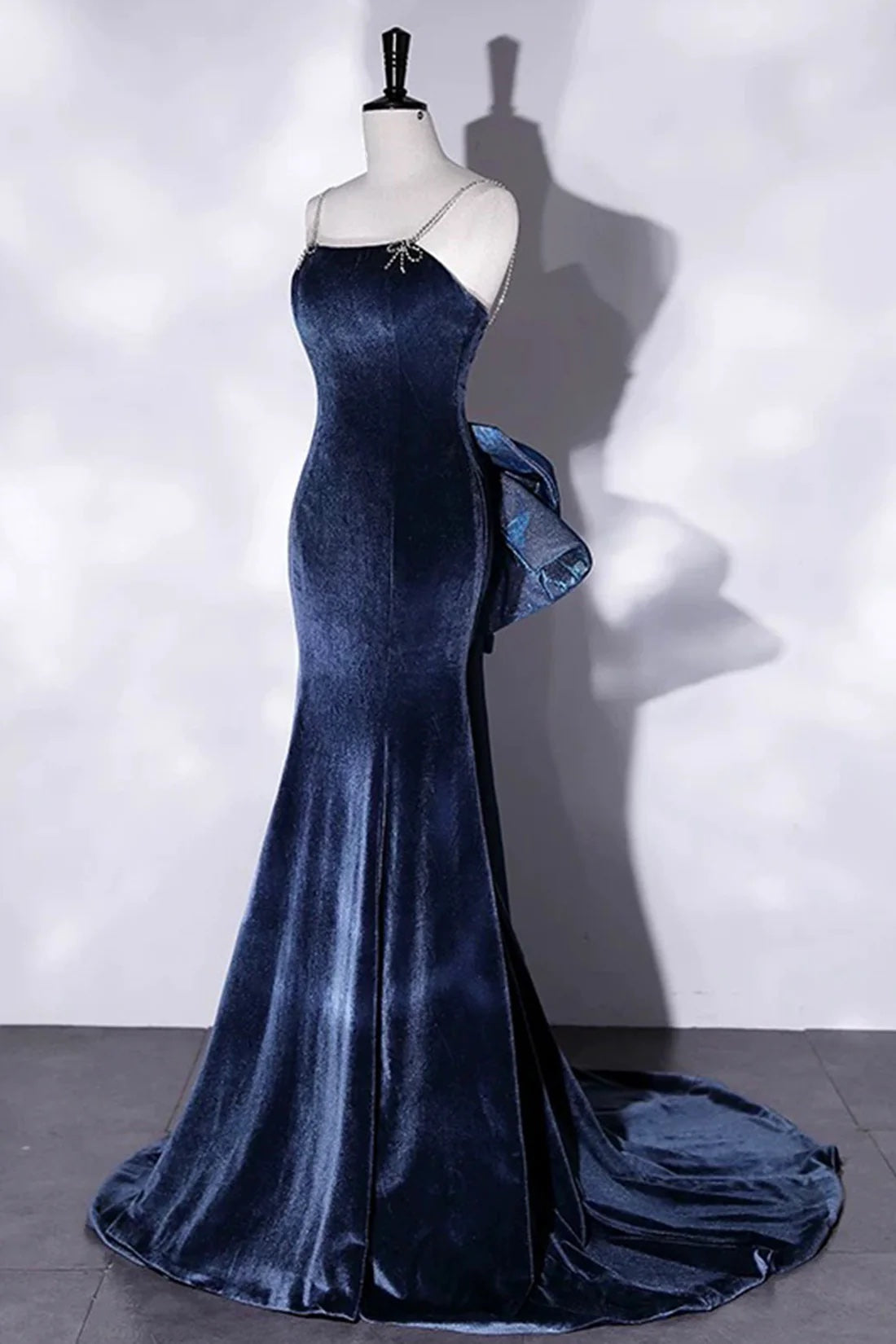 Evening Dress Mermaid Velvet Floor Length Prom Dress Blue Spaghetti Strap Backless Party Dress