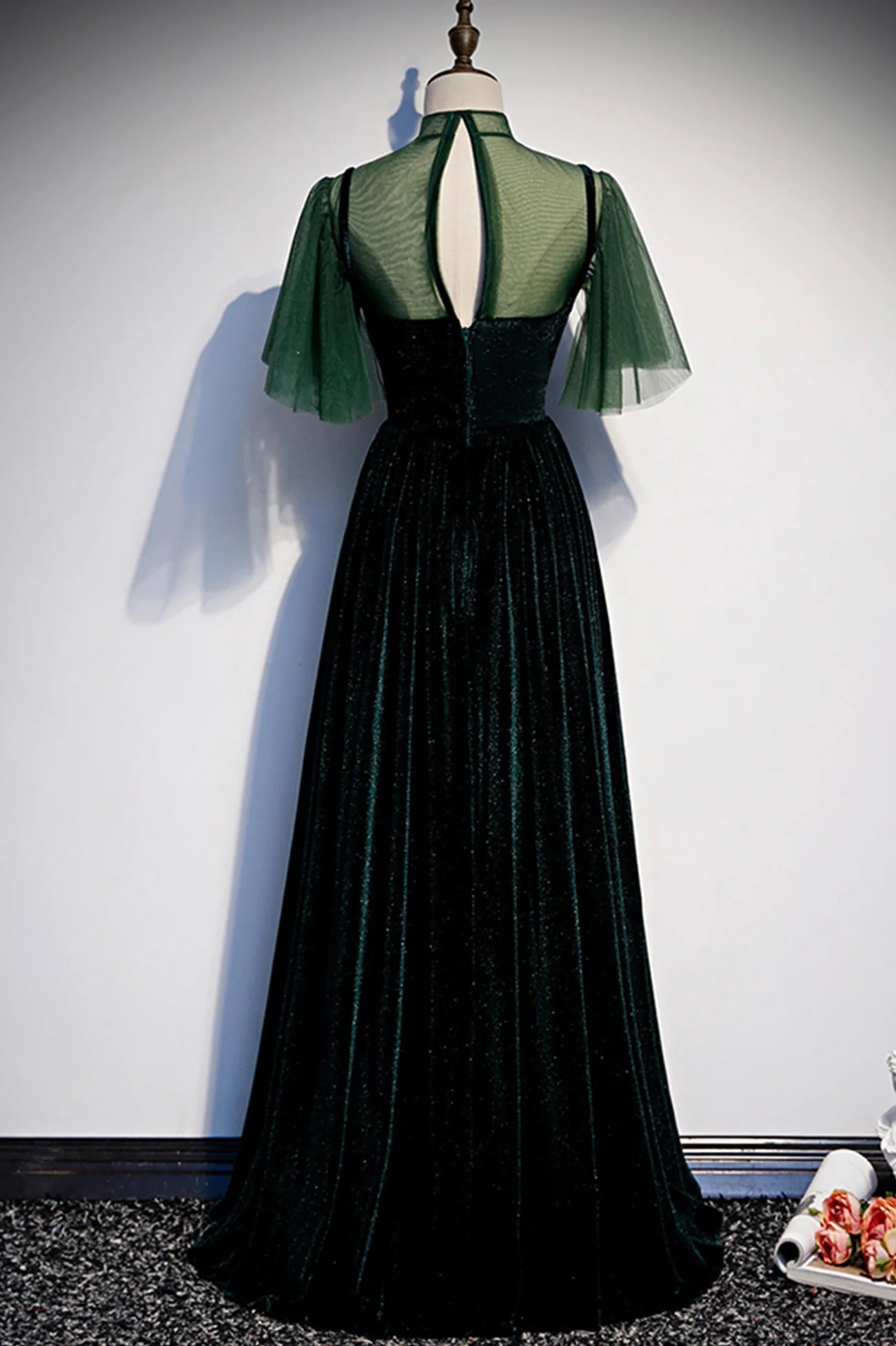 Vintage Green Velvet Evening Dress Elegant Short Sleeve Long A-Line Formal Dress