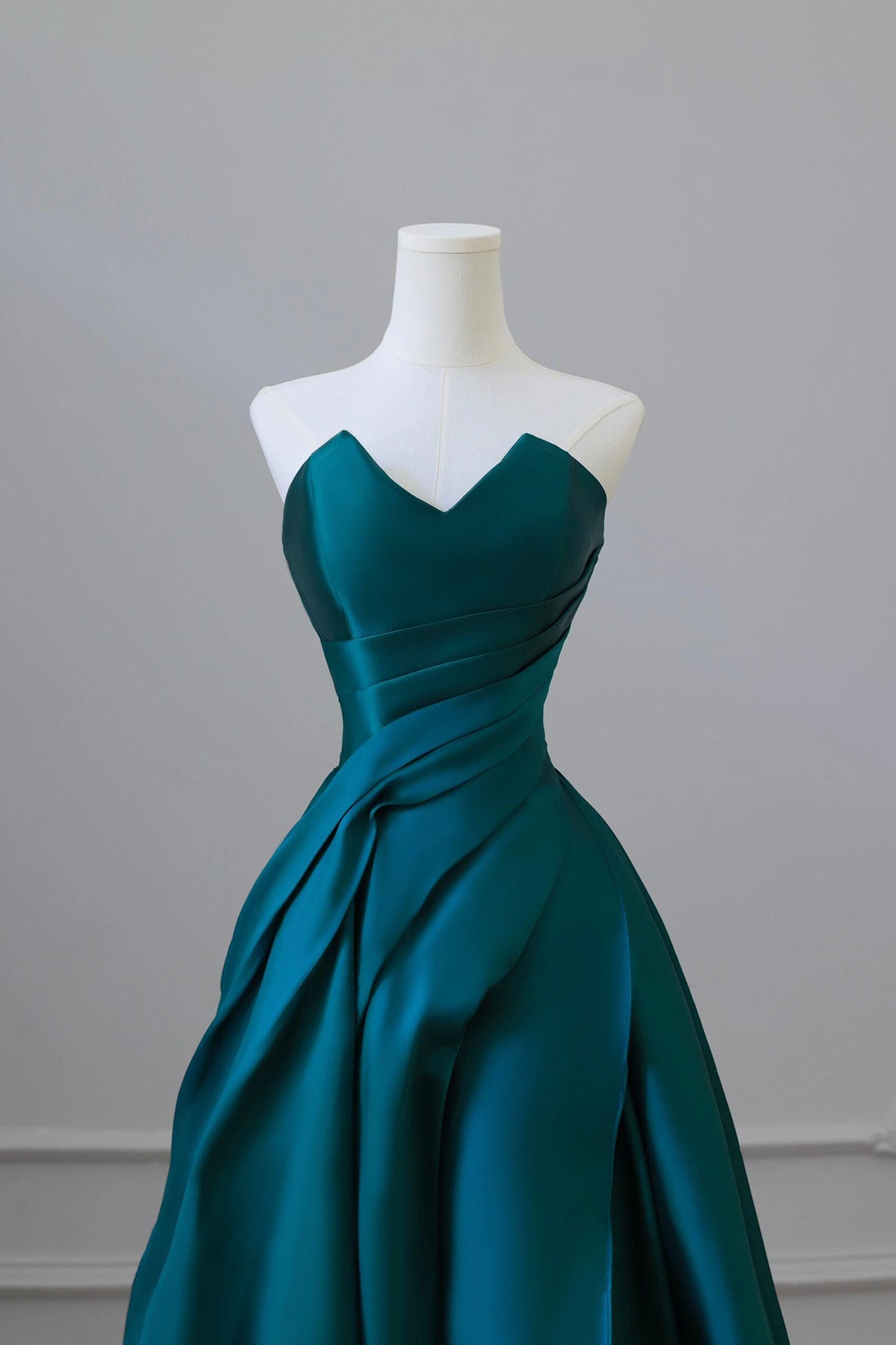Simple Blue Satin Pleated Long Party Dress A-Line Strapless Prom Dress with Slit