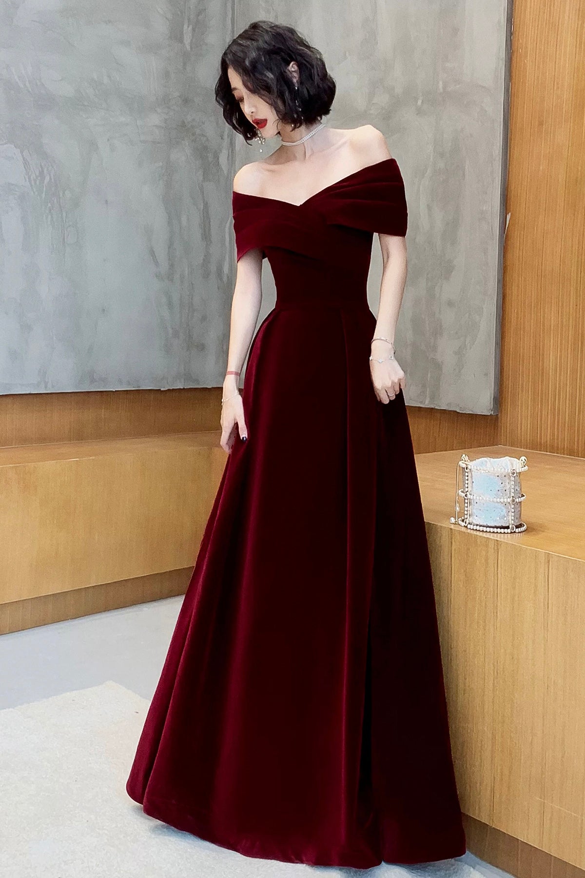 Burgundy Slash Neck Velvet Party Dress Pretty Floor Length Prom Evening Dress