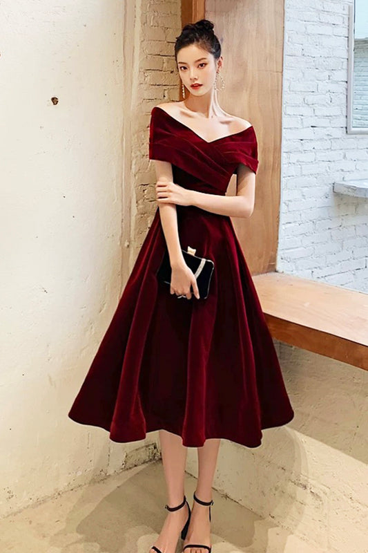 Burgundy Slash Neck Velvet Party Dress Pretty Knee Length Prom Evening Dress